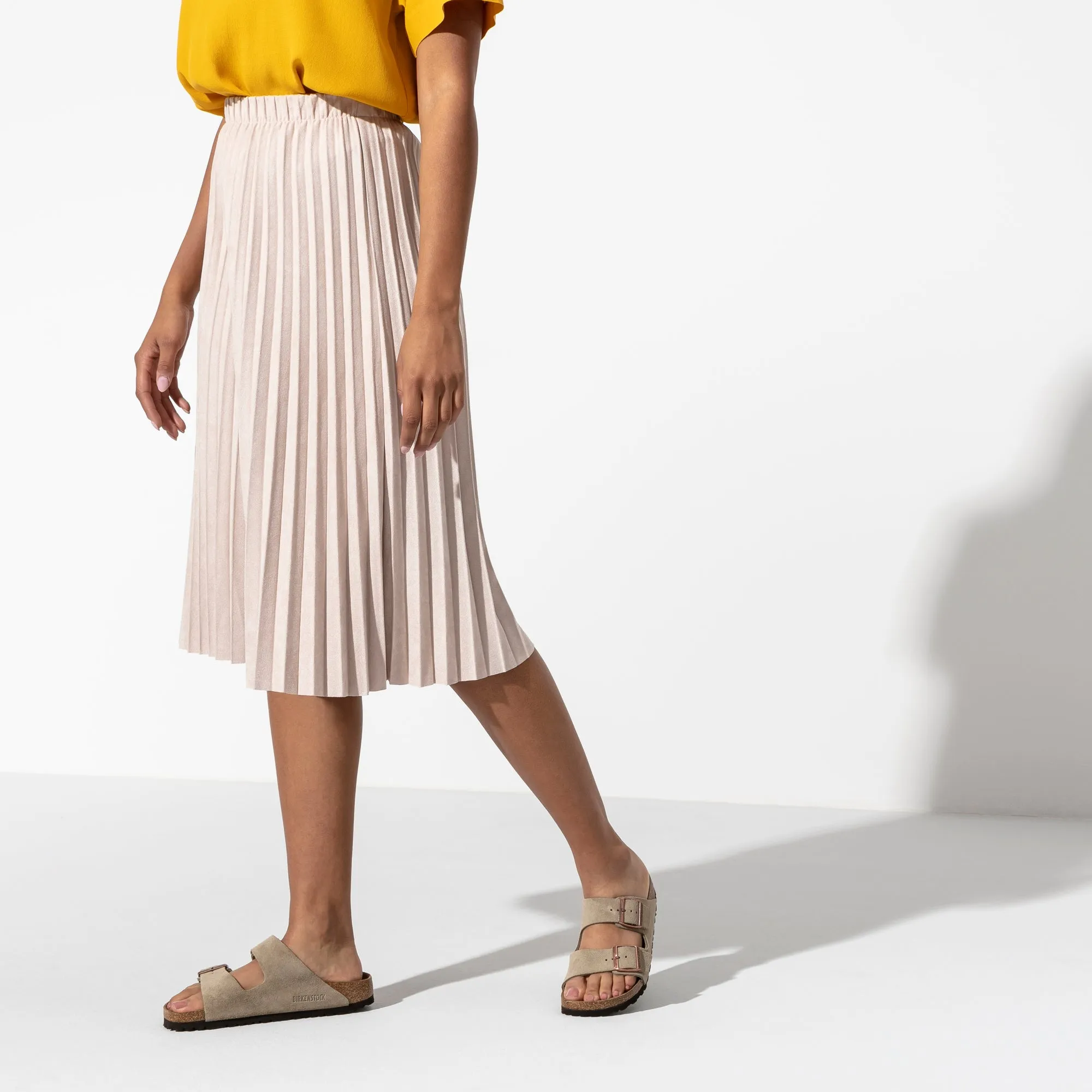 BIRKENSTOCK ARIZONA SOFT BEDDING IN TAUPE