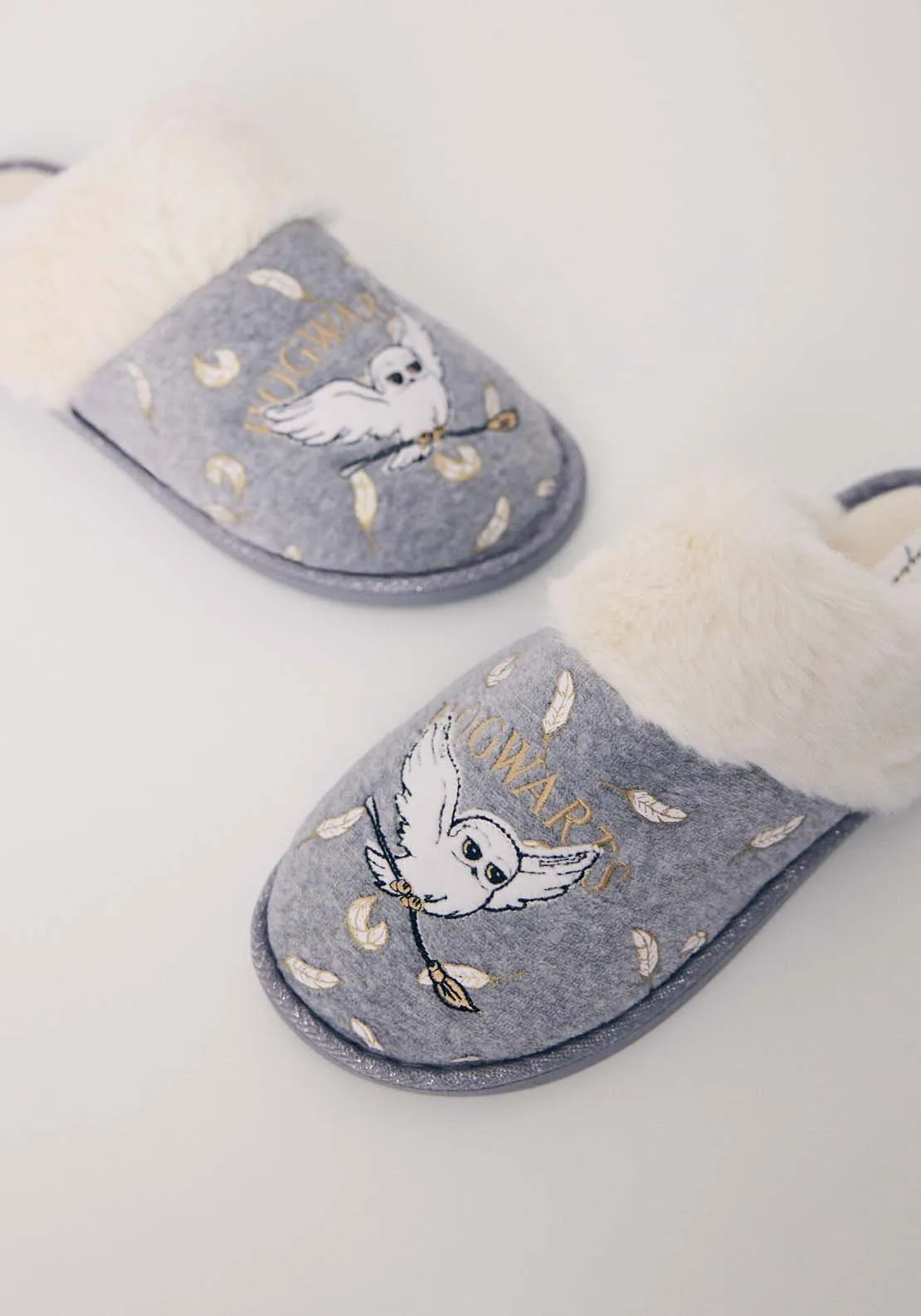 Hogwarts grey slippers - Grey