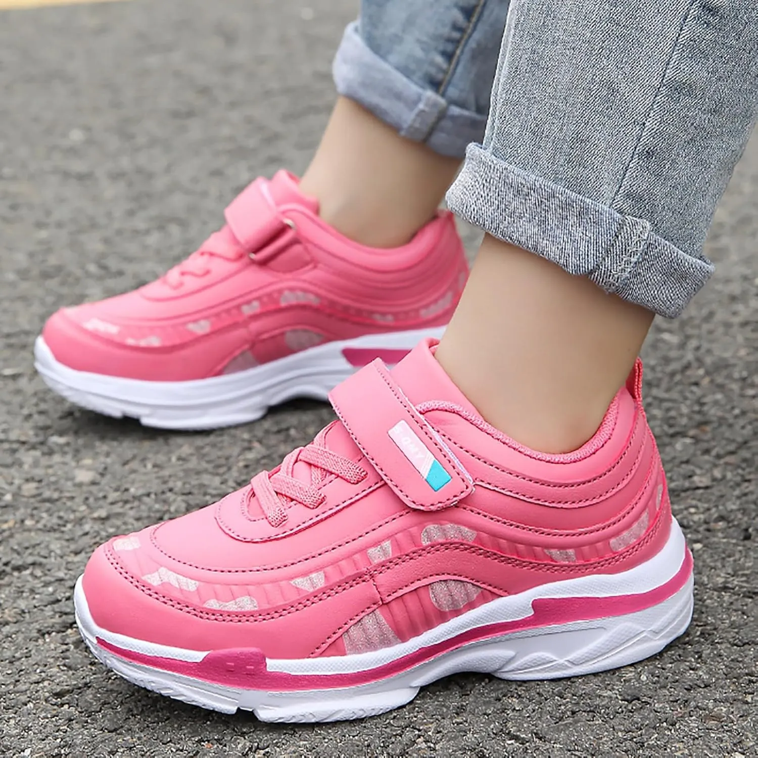 IWIHMIV Kids Athletic Shoes Girls Non Slip Tennis Shoes Lightweight Boys Casual Sports Sneakers