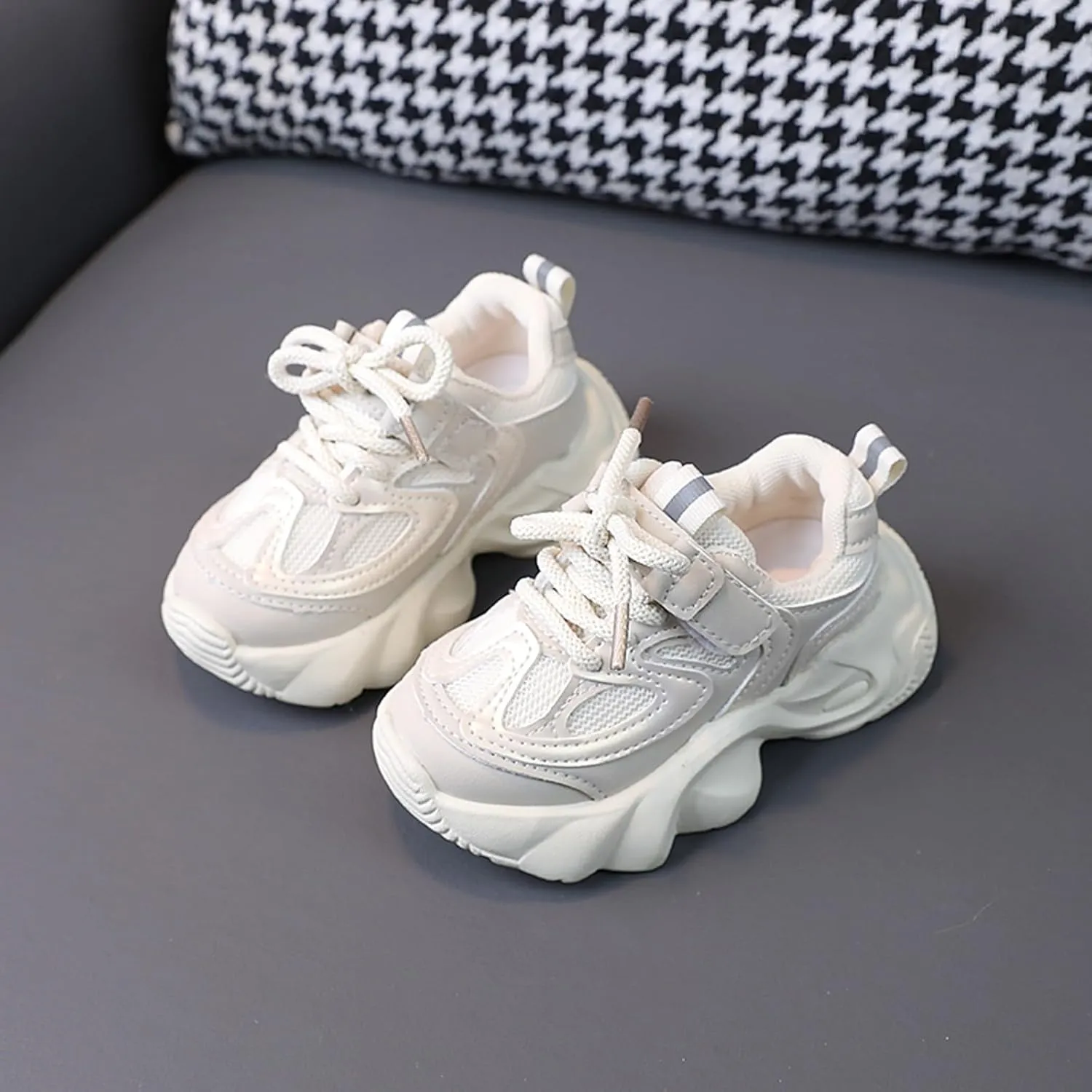 IWIHMIV Toddler Sneakers Slip On Shoes for Girls Boys Running Shoes Kids Tennis Shoes Lightweight Breathable Athletic Shoes