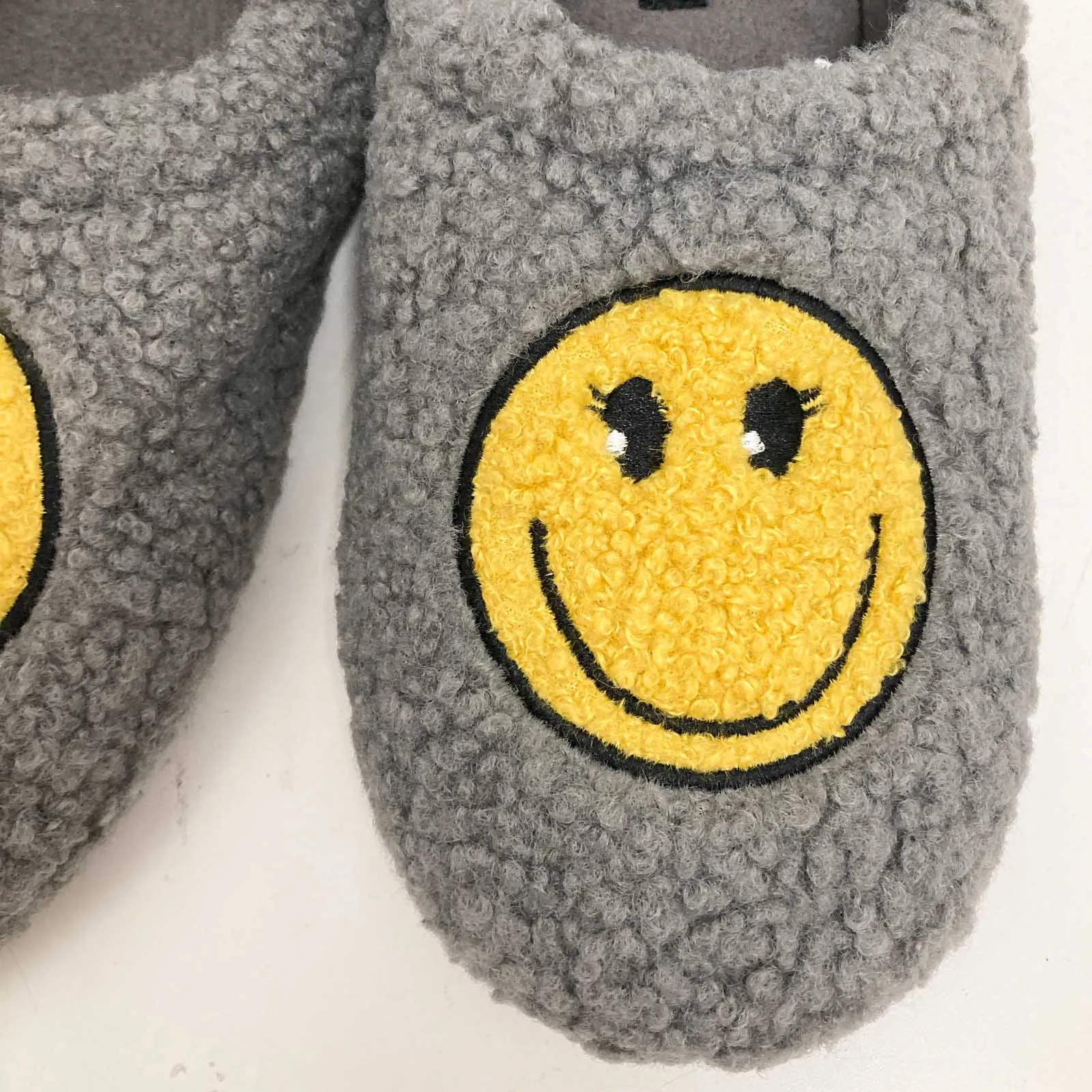 LongBay Slippers UK 3-4 Grey Smiley Face Fleece Lined Curly Fur