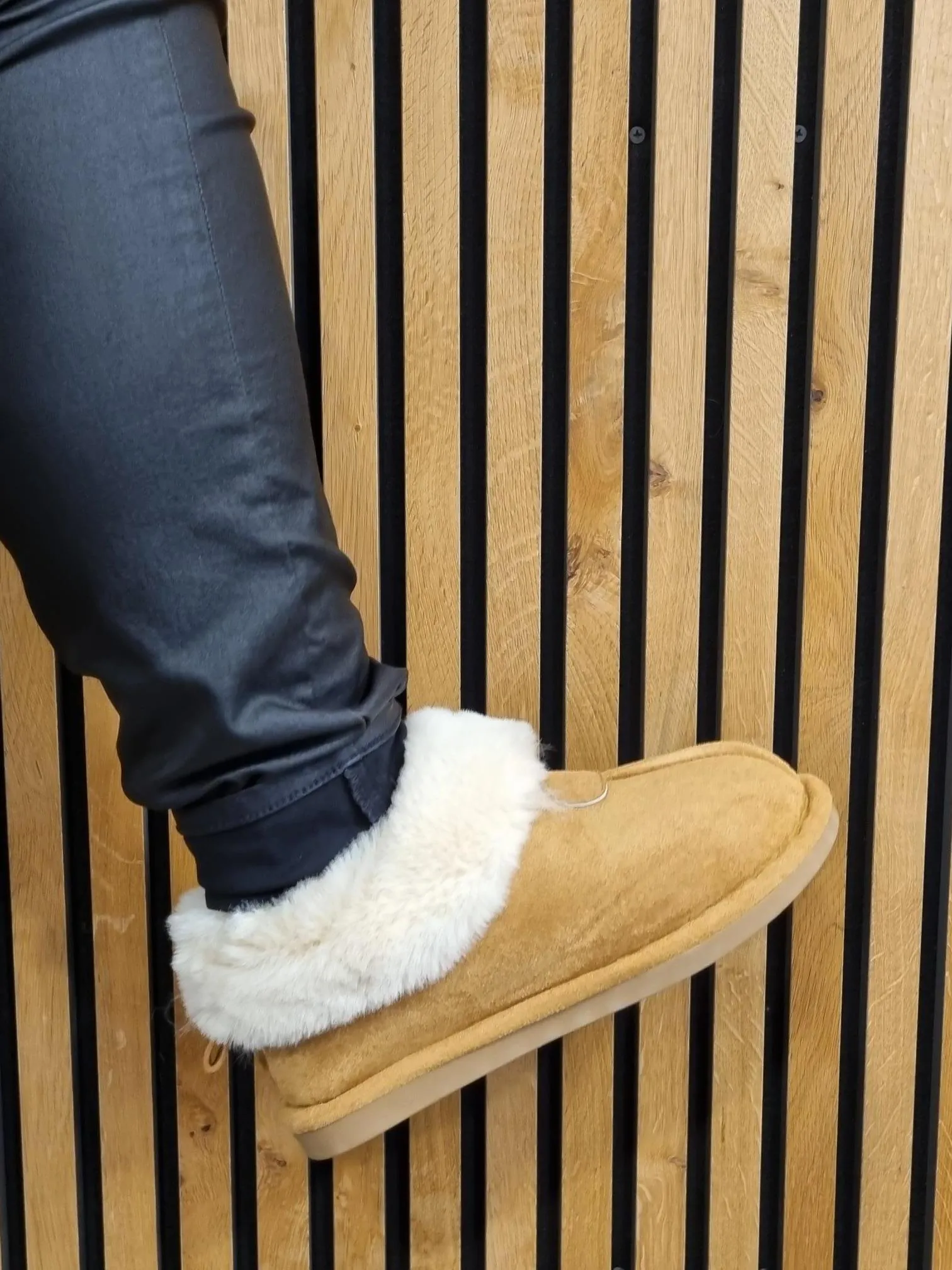 Majse slippers - Beige