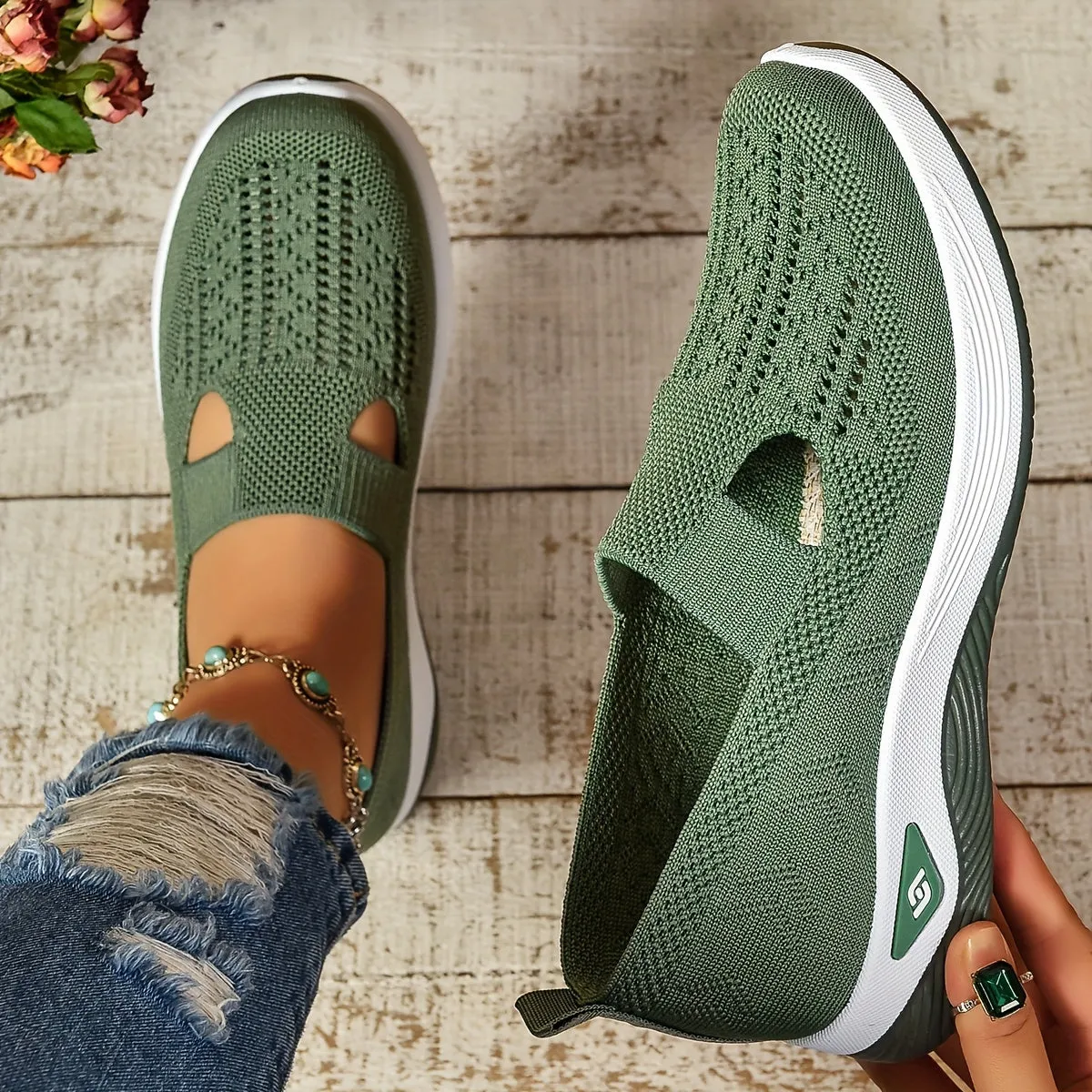 Noemi - Easy Fit Casual Sneakers