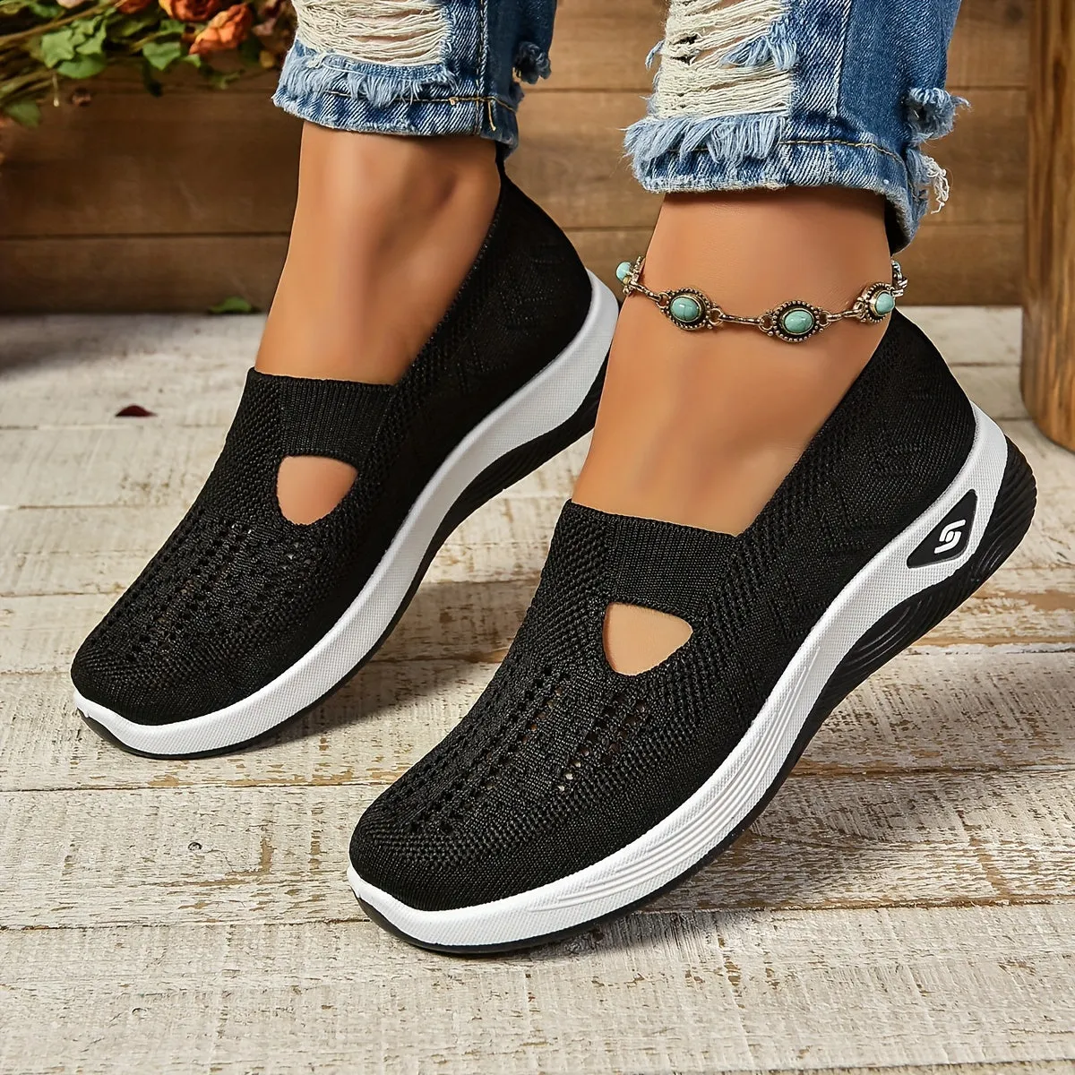 Noemi - Easy Fit Casual Sneakers