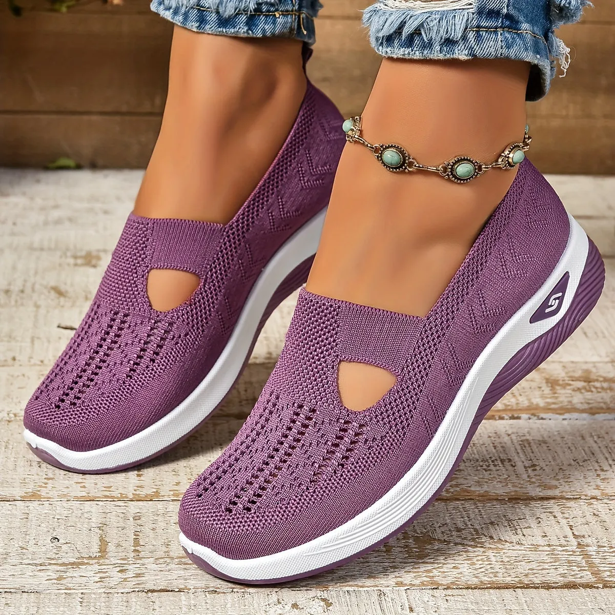 Noemi - Easy Fit Casual Sneakers