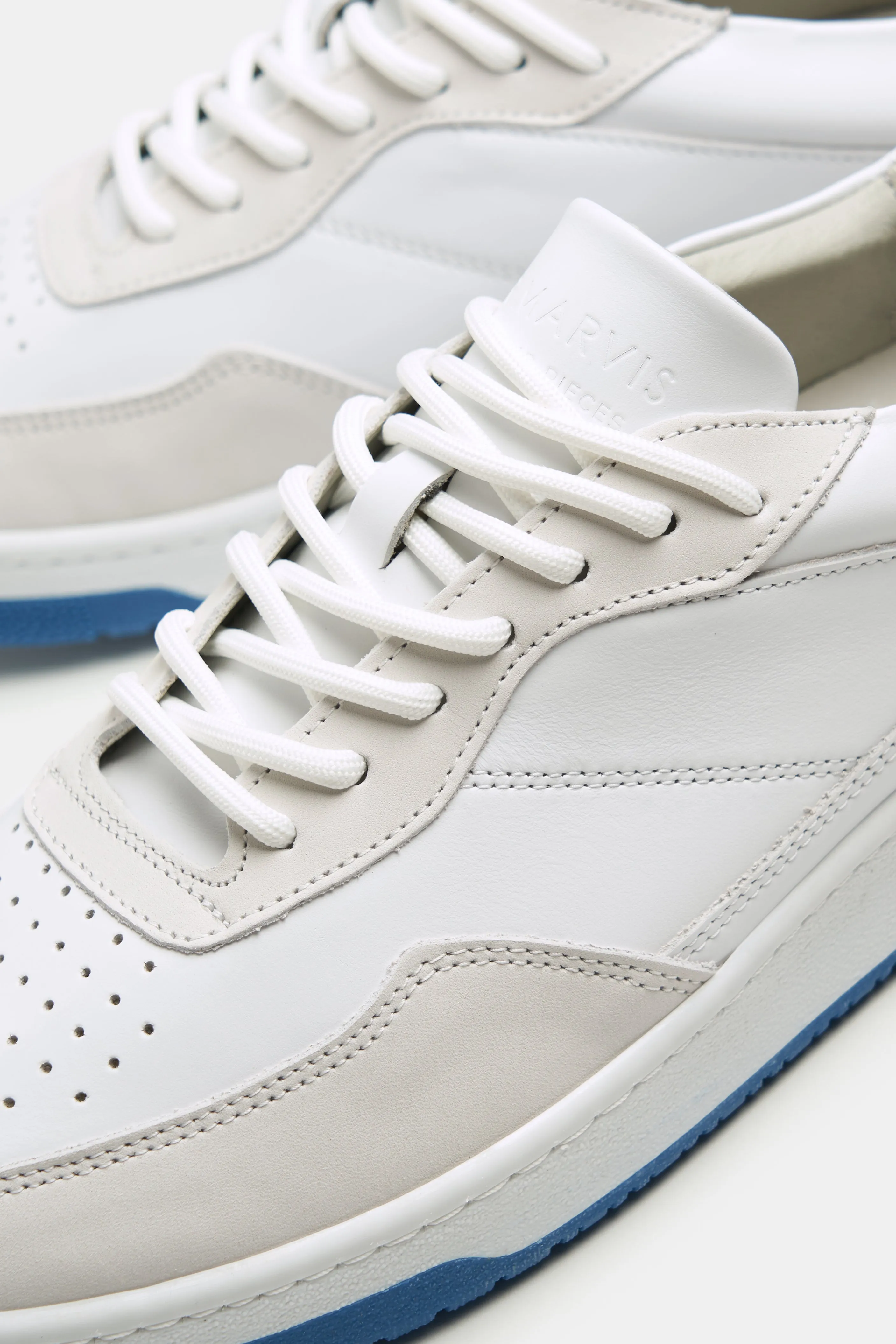 Poolsiders * The Classic Sneakers