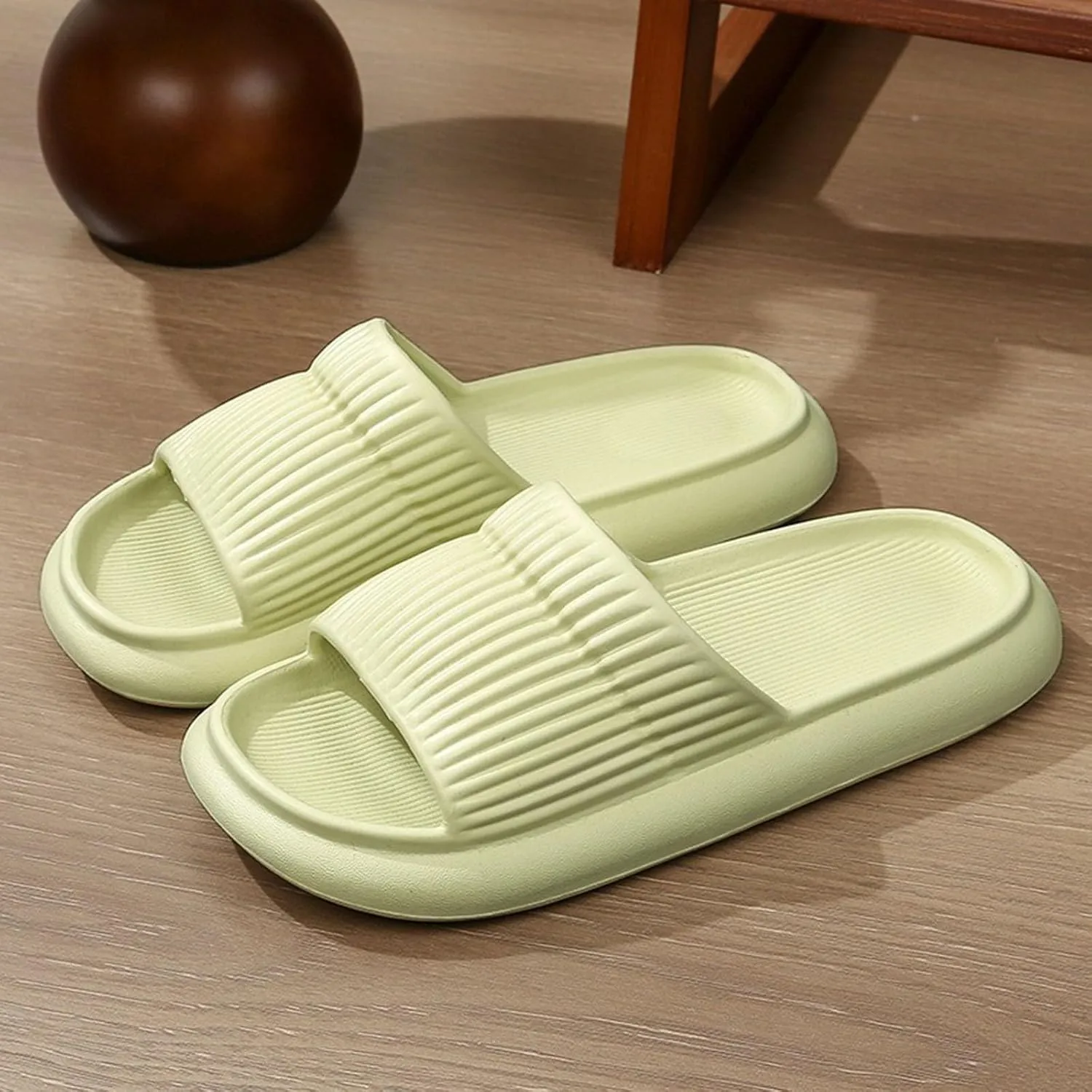 Summer Slipper for Men and Women Indoor Plus Size Slides Bathroom Sandals Report Home Designer Slippers for Women