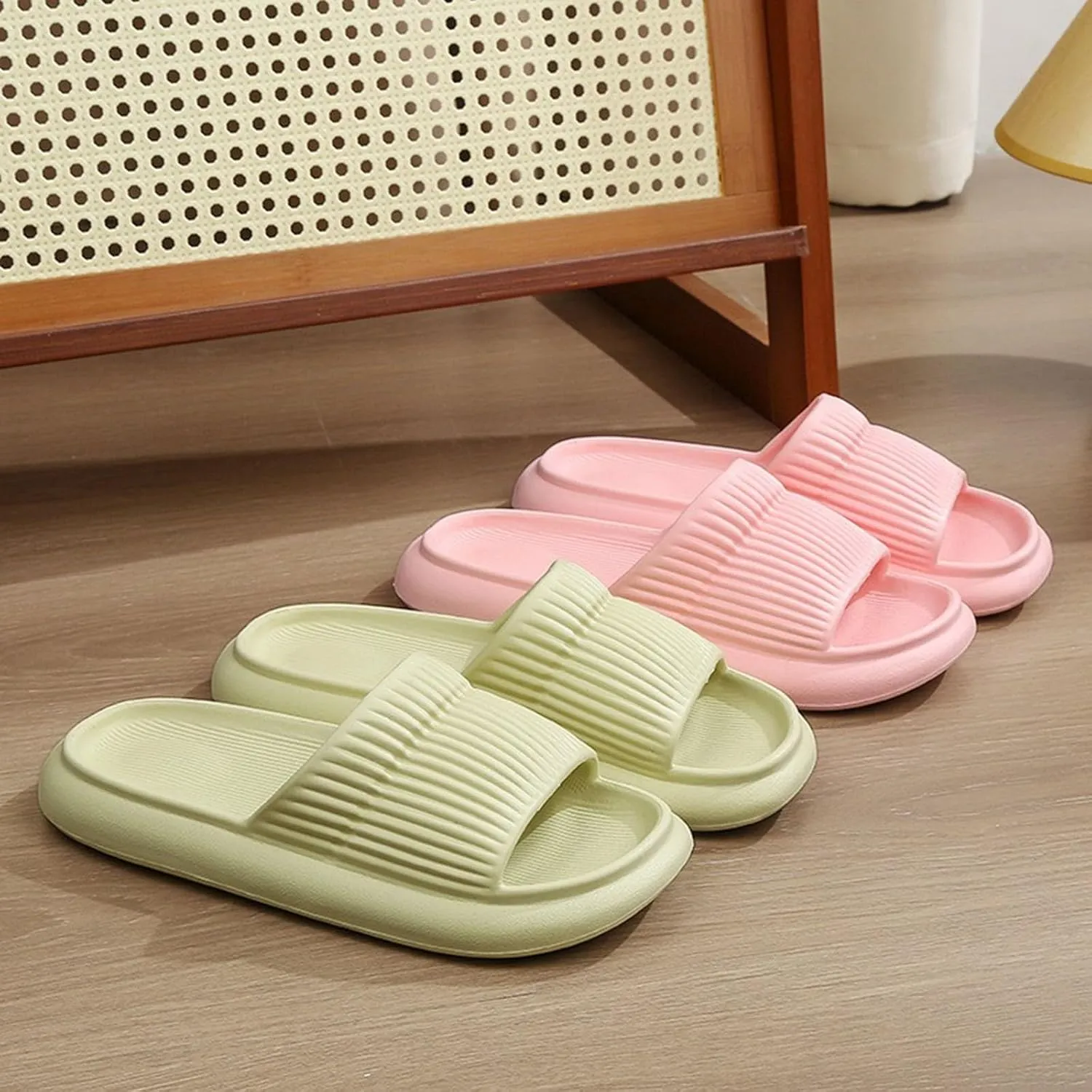 Summer Slipper for Men and Women Indoor Plus Size Slides Bathroom Sandals Report Home Designer Slippers for Women
