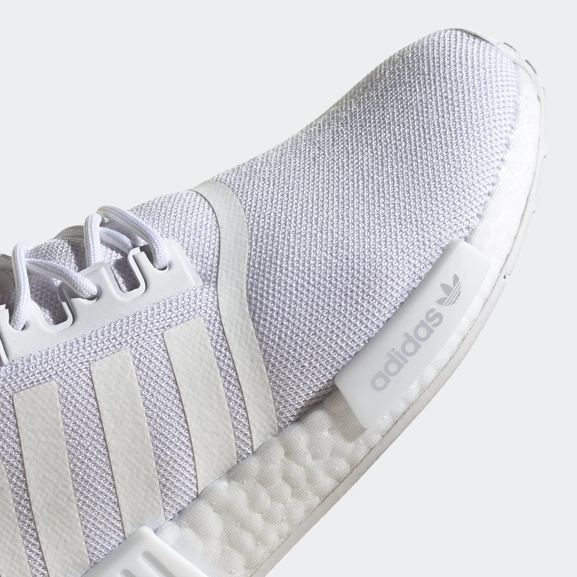 Women’s adidas Originals NMD_R1 Primeblue Shoes White