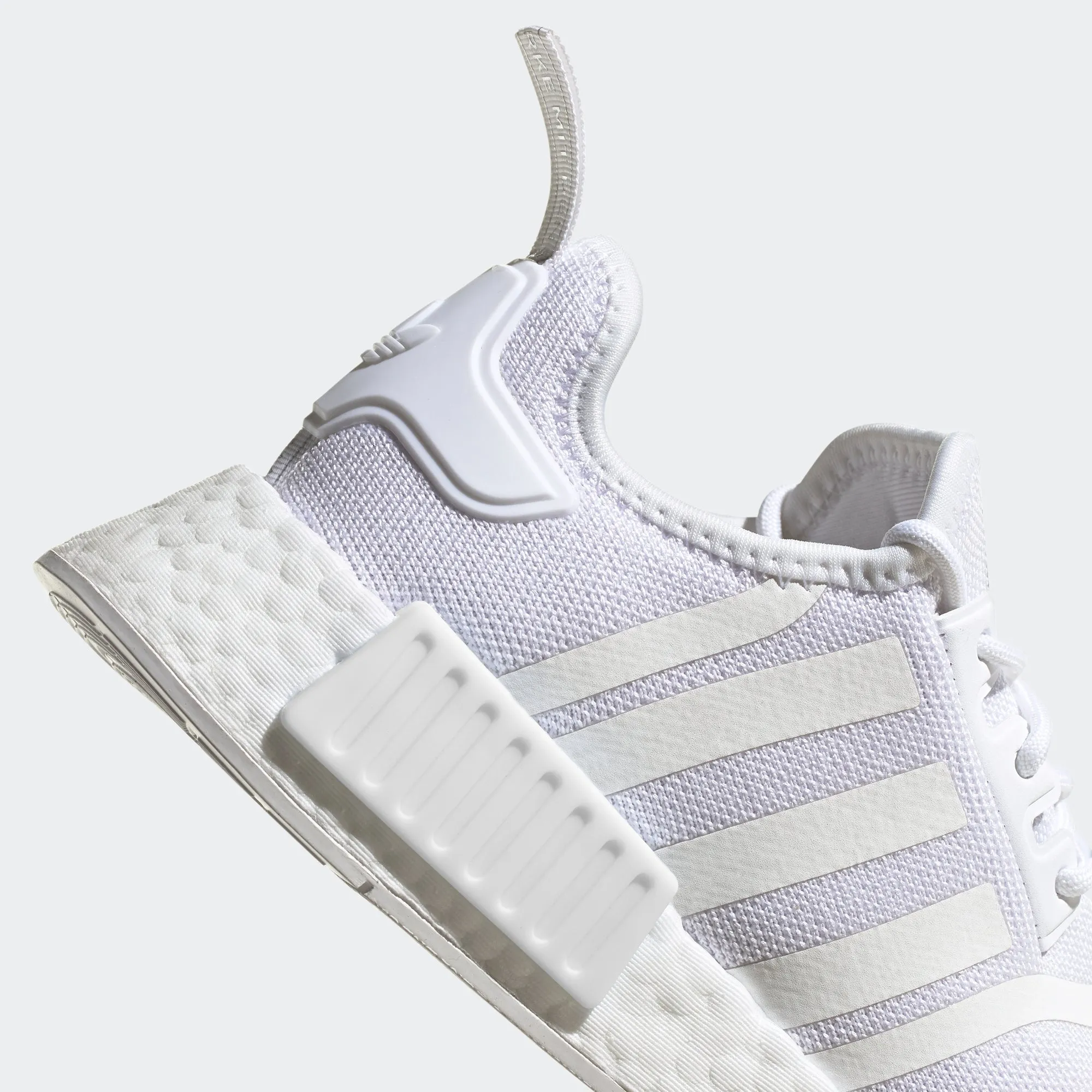 Women’s adidas Originals NMD_R1 Primeblue Shoes White
